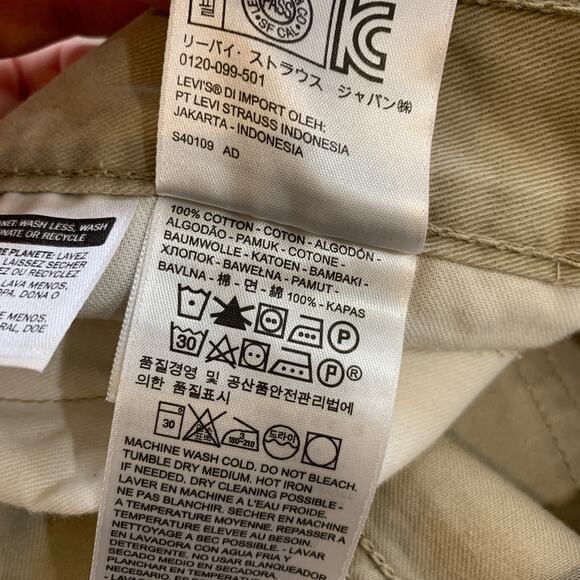 Levis Pants Men 42 Beige Cotton 559 Relaxed Fit Straight Leg Travel Work Chino - Picture 13 of 16